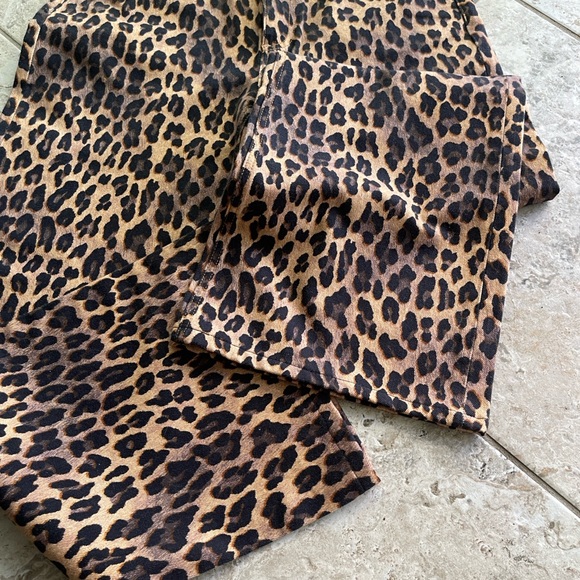 Alice + Olivia Leopard animal print high rise wide leg full length Jean size 30 - Picture 4 of 16